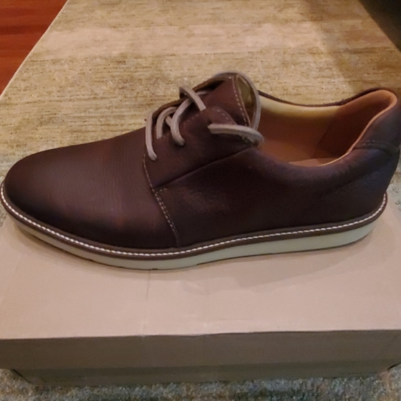Clark's Grandin Plain Tan Men's Shoes - Picture 3 of 8
